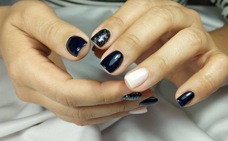 Les soins des mains Manicure Pedicure