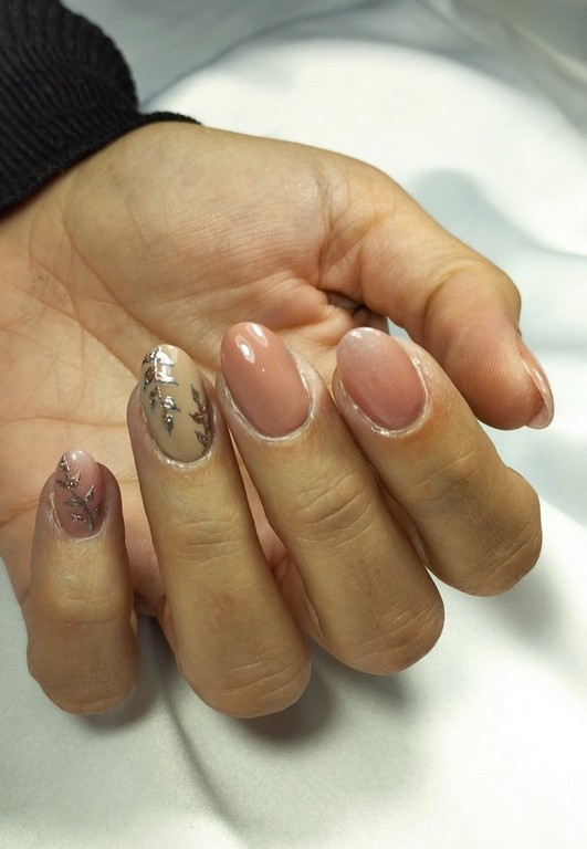 Les soins des mains Manicure Pedicure