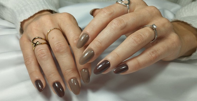 Les soins des mains Manicure Pedicure