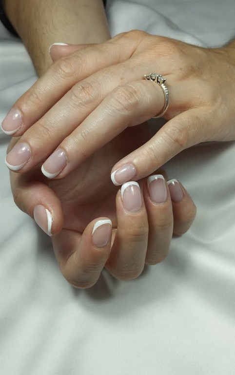 Les soins des mains Manicure Pedicure