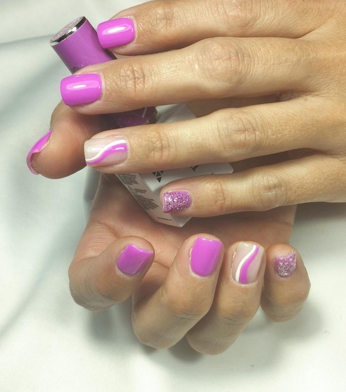 Les soins des mains Manicure Pedicure