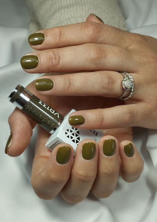 Les soins des mains Manicure Pedicure