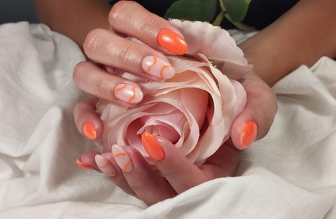 Dépose Semi-Permanente des Ongles chez Alicia